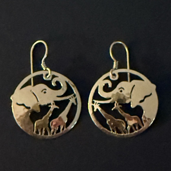 Jewelry - Wild Bryde African Safari Elephant & Giraffe Cut-Out Dangle Earrings Gold Tone